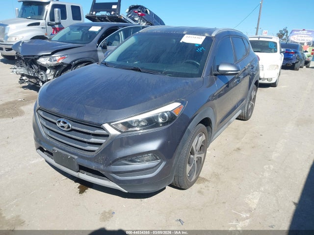 KM8J33AL4JU769919 Hyundai Tucson Sport