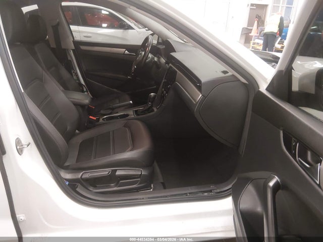 Продаж на аукціоні авто 2020 Volkswagen Passat 2.0t Se, vin: 1VWSA7A30LC024712, номер лоту: 44534394