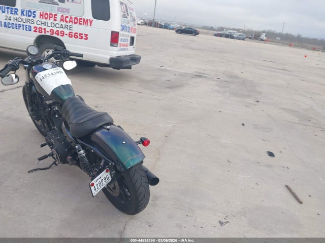 2021 HARLEY-DAVIDSON XL883 1HD4LE213MB405290 Photo 2