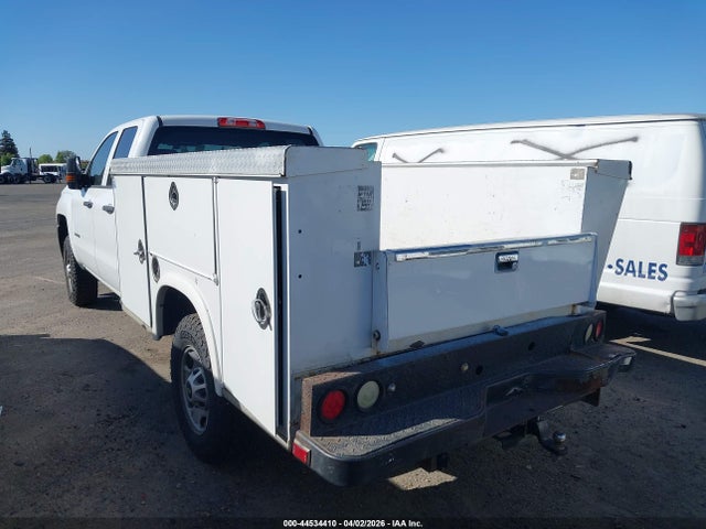 1GB2CUEG2HZ290783 Chevrolet Silverado 2500hd Wt