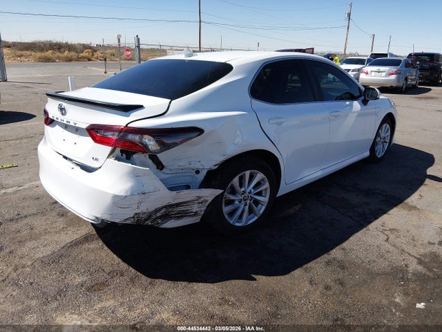 4T1C11AK0MU576228 Toyota CAMRY LE