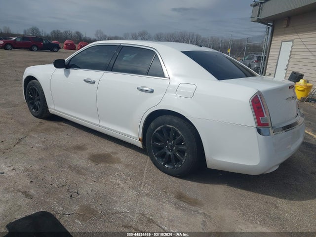 44534469 :رقم المزاد ، 2C3CA6CT2BH580390 vin ، 2011 Chrysler 300c مزاد بيع
