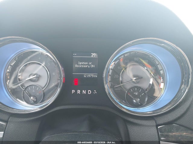 44534469 :رقم المزاد ، 2C3CA6CT2BH580390 vin ، 2011 Chrysler 300c مزاد بيع