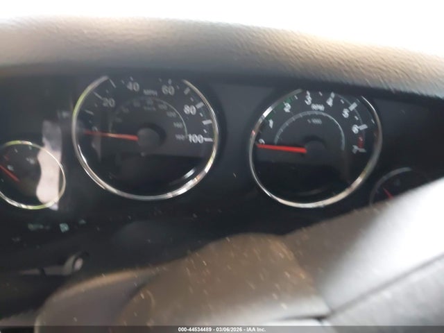 1C4HJWDG3JL888687 Jeep Wrangler Jk Unlimited Sport S 4x4