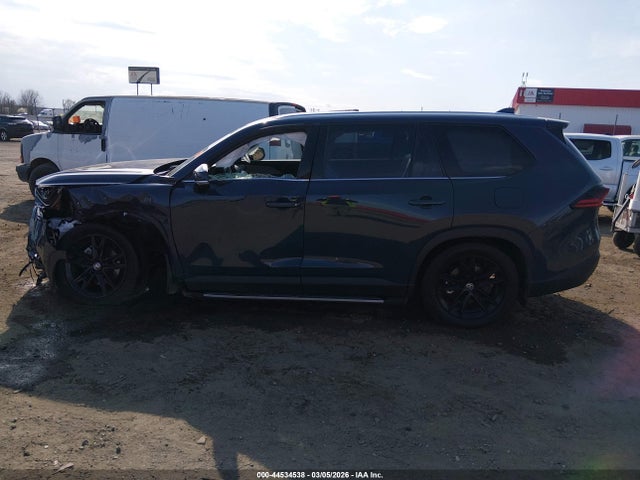 2025 Toyota Grand Highlander Hybrid Limited მანქანა იყიდება აუქციონზე, vin: 5TDACAB55SS043145, აუქციონის ნომერი: 44534538