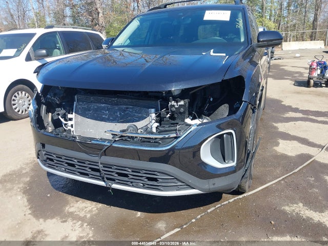 2024 Volkswagen Atlas 2.0t Se W/technology მანქანა იყიდება აუქციონზე, vin: 1V2KR2CA7RC607991, აუქციონის ნომერი: 44534545