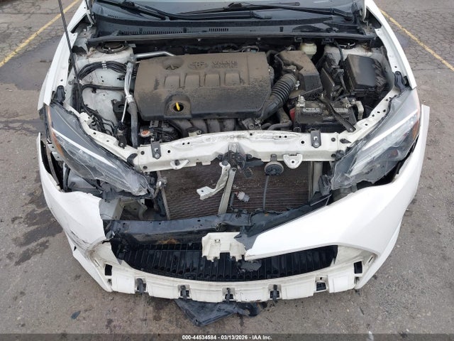 Toyota Corolla Le Eco 2018 5YFBPRHE9JP785795 Image 10