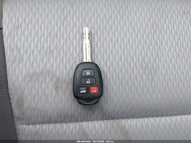 Toyota Corolla Le Eco 2018 5YFBPRHE9JP785795 Image 11
