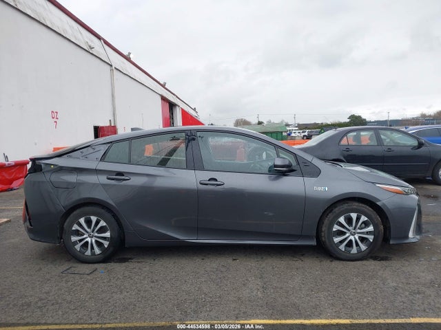 Toyota Prius Prime Xle 2020 JTDKARFP5L3135377 Image 13