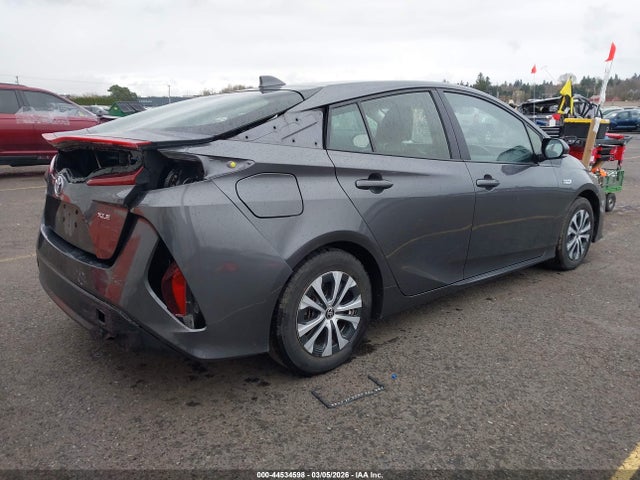 2020 TOYOTA PRIUS PRIME JTDKARFP5L3135377 Photo 3