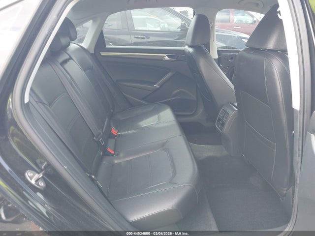 2018 Volkswagen Passat 2.0t Se მანქანა იყიდება აუქციონზე, vin: 1VWBA7A32JC005804, აუქციონის ნომერი: 44534600