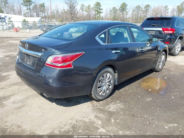 Nissan Altima 2.5 S 2015 1N4AL3AP7FN307756 Image 4