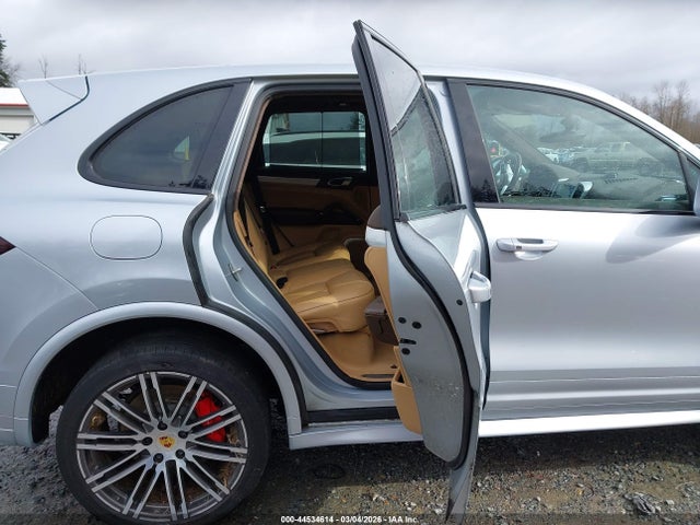 2018 PORSCHE CAYENNE WP1AD2A25JLA80575 Photo 7