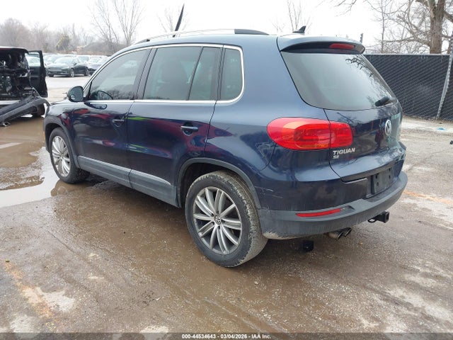 2016 VOLKSWAGEN TIGUAN WVGBV7AX9GW577272 Photo 2