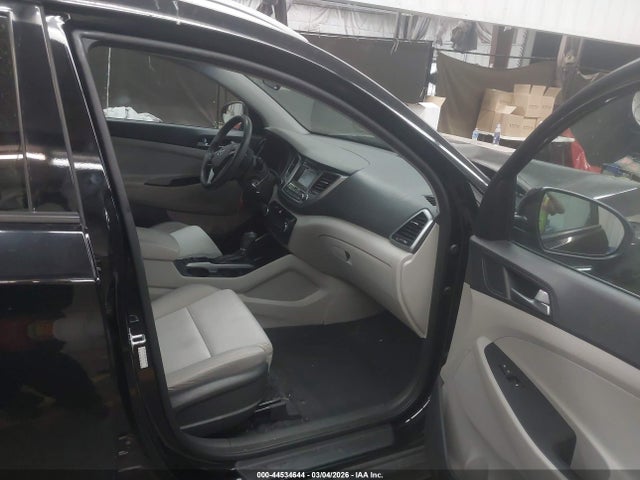 2016 HYUNDAI TUCSON KM8J33A40GU174261 Photo 4