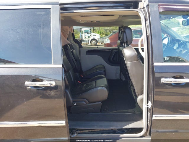 2016 Chrysler Town & Country Limited Platinum მანქანა იყიდება აუქციონზე, vin: 2C4RC1GG9GR132911, აუქციონის ნომერი: 44534691