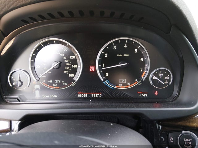 44534731 :رقم المزاد ، 5UXKR2C54F0H38119 vin ، 2015 Bmw X5 Sdrive35i مزاد بيع
