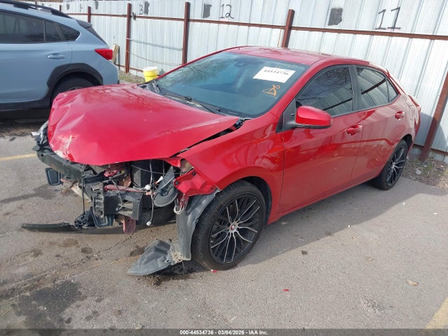 Toyota COROLLA LE 2018 5YFBURHE7JP815952 Image 2