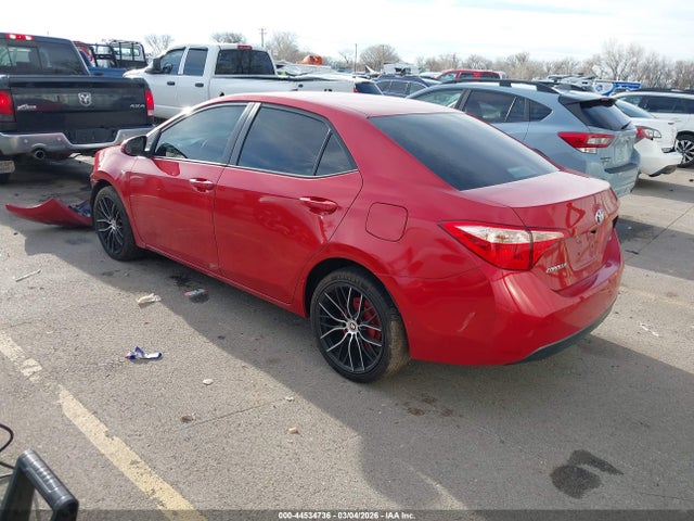 Toyota COROLLA LE 2018 5YFBURHE7JP815952 Image 3