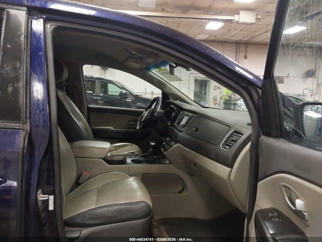2018 KIA SEDONA KNDMB5C11J6350426 Photo 4