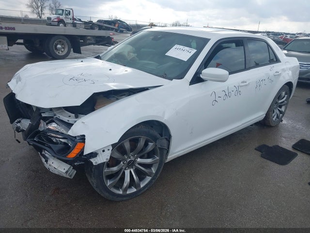 Продажа на аукционе авто 2014 Chrysler 300 300s, vin: 2C3CCABT2EH380824, номер лота: 44534754