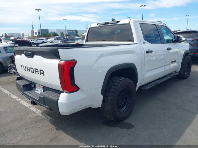 Toyota Tundra Sr5 2024 5TFLA5AB5RX040800 Image 4