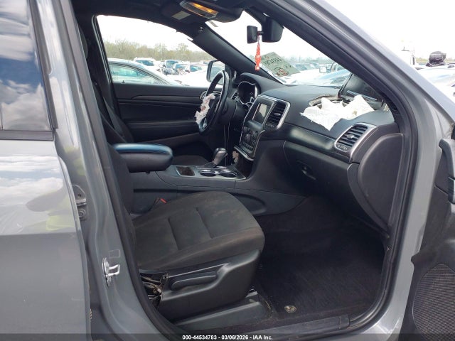 44534783 :رقم المزاد ، 1C4RJEAG8LC317444 vin ، 2020 Jeep Grand Cherokee Upland 4x2 مزاد بيع