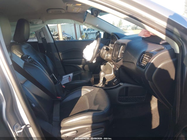 3C4NJCCB2JT406383 Jeep Compass Limited Fwd
