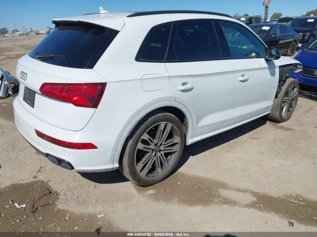 2020 AUDI SQ5 WA1B4AFY0L2021028 Photo 3