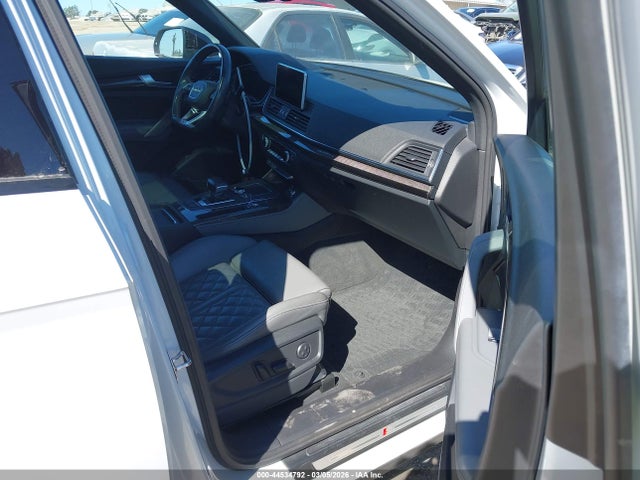 2020 AUDI SQ5 WA1B4AFY0L2021028 Photo 4
