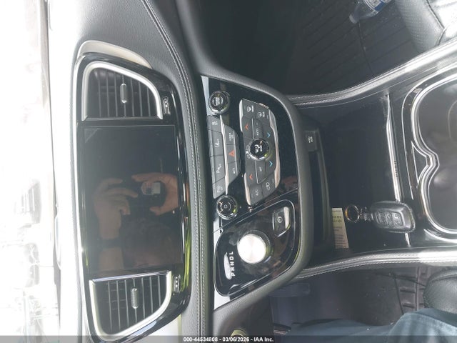 Продажа на аукционе авто 2023 Chrysler Pacifica Hybrid Limited, vin: 2C4RC1S70PR618708, номер лота: 44534808