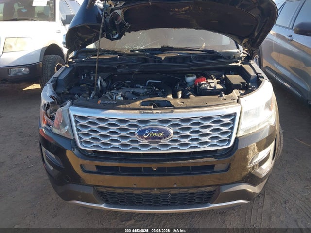 Ford Explorer Platinum 2016 1FM5K8HT1GGB72872 Image 10