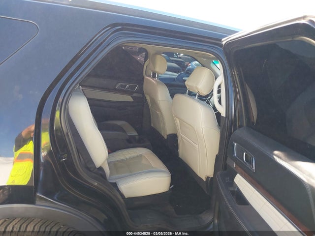 Ford Explorer Platinum 2016 1FM5K8HT1GGB72872 Image 8