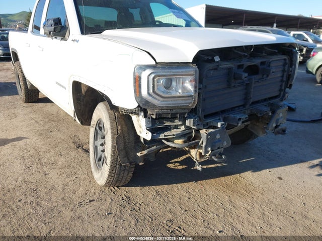 1GTV2MEC5JZ241835 GMC Sierra 1500 Sle
