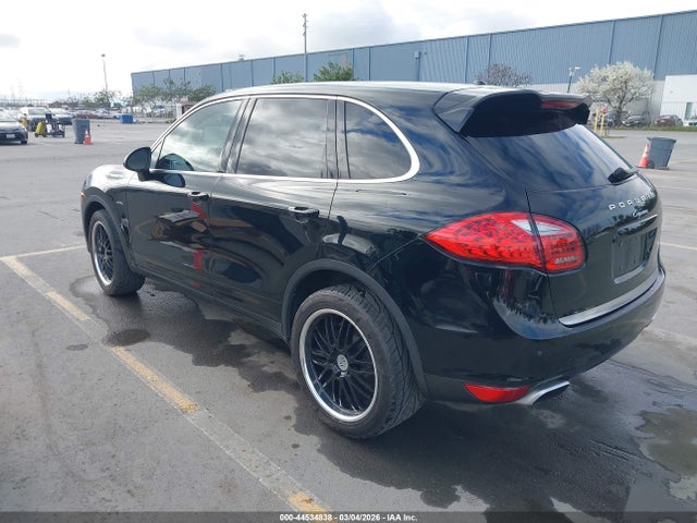 2013 PORSCHE CAYENNE WP1AF2A23DLA33334 Photo 2