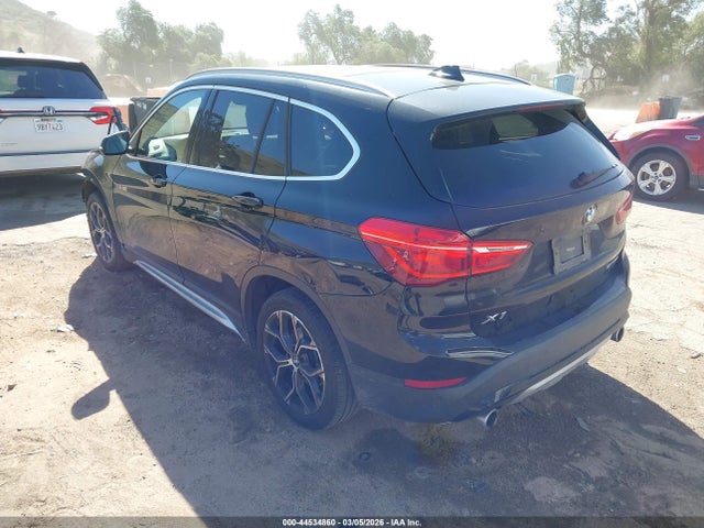 2022 BMW X1 WBXJG7C06N5V35528 Photo 2