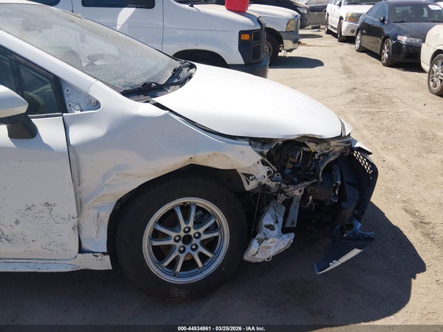 2022 TOYOTA COROLLA JTDEAMDE2NJ036693 Photo 5