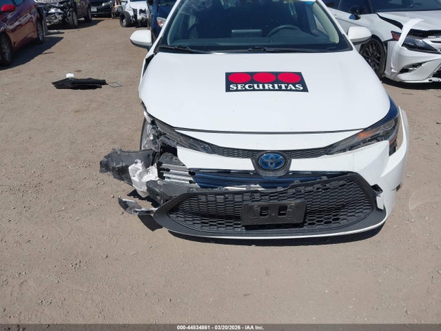 Toyota Corolla Hybrid Le 2022 JTDEAMDE2NJ036693 Image 13