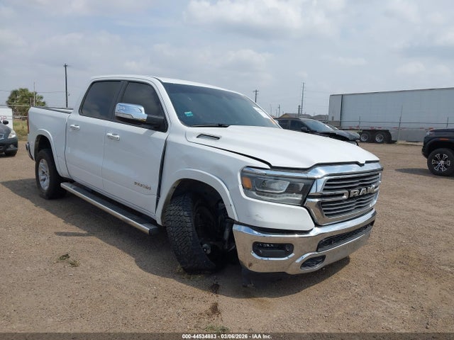 2021 RAM 1500 1C6RREJT8MN647605 Photo 0
