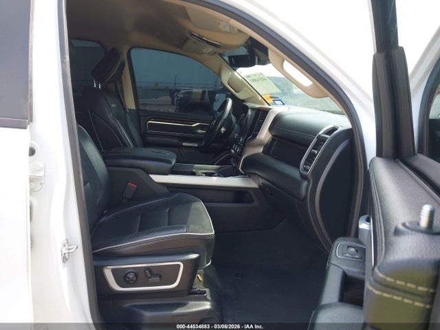 2021 RAM 1500 1C6RREJT8MN647605 Photo 4