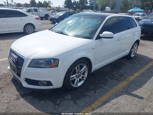 2011 AUDI A3 WAUKJAFM0BA021849 Photo 1