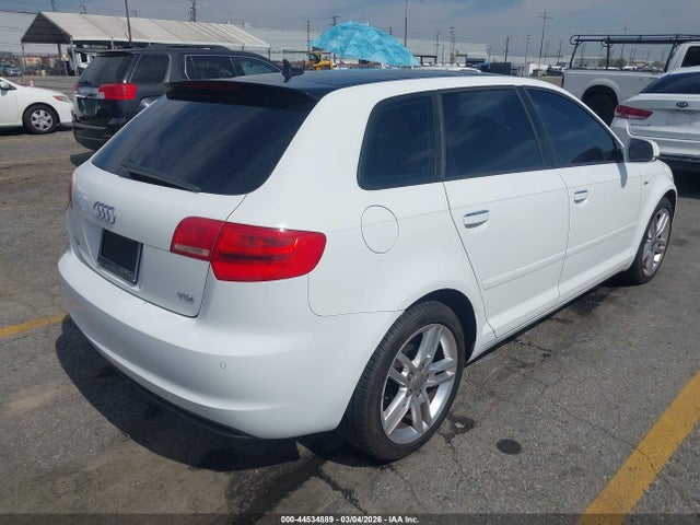 2011 AUDI A3 WAUKJAFM0BA021849 Photo 3
