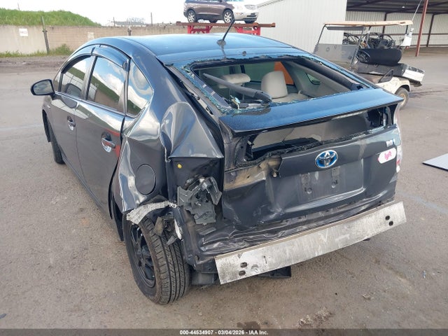 2014 TOYOTA PRIUS JTDKN3DU8E0374257 Photo 2