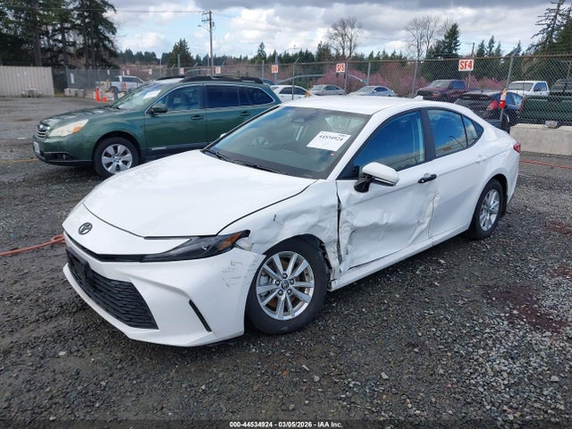 Toyota CAMRY LE 2025 4T1DBADK0SU017014 Image 2