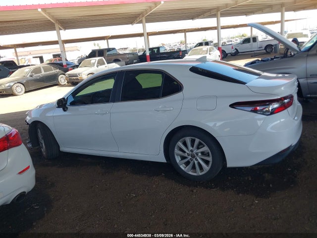 Toyota CAMRY LE 2022 4T1C11AK0NU044477 Image 15