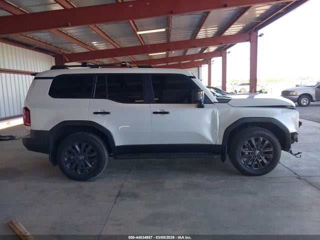Toyota Land Cruiser 2025 JTEABFAJ9S5020337 Image 14