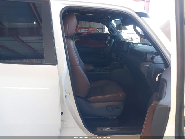 Toyota Land Cruiser 2025 JTEABFAJ9S5020337 Image 5