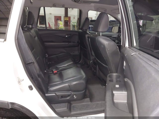 Honda Pilot Touring 2018 5FNYF6H98JB025402 Image 8