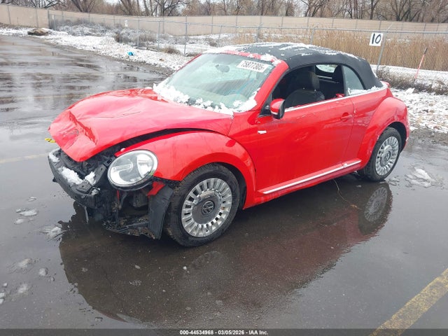 3VW507AT2FM806514 Volkswagen Beetle 1.8t