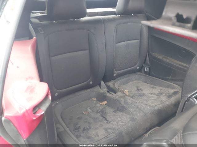 3VW507AT2FM806514 Volkswagen Beetle 1.8t